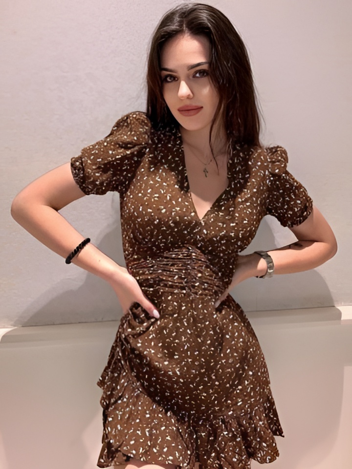 Илона привлекальеная девушка из Покров цена от 2000 руб