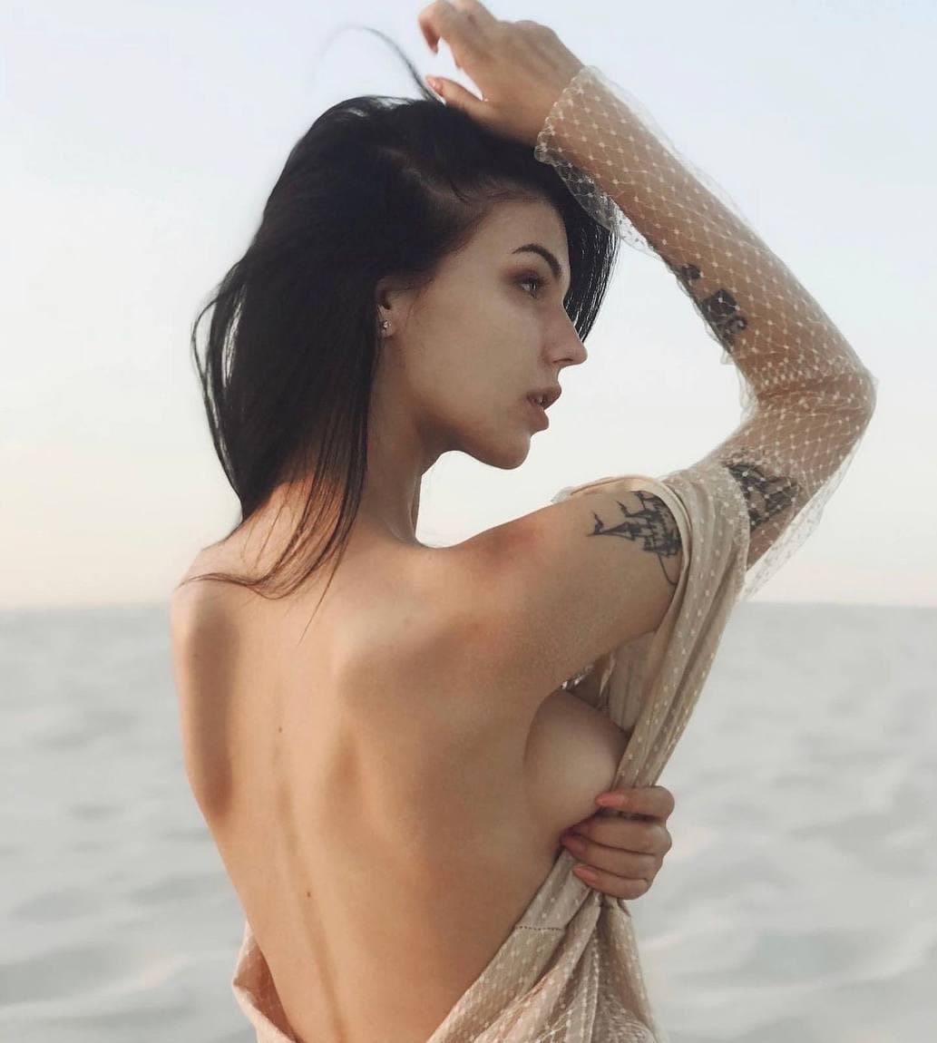 Анюта привлекальеная девушка из Покров цена от 3000 руб