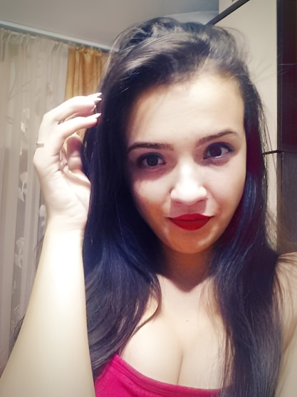 Оксана привлекательная девушка из Покров цена от 3000 руб